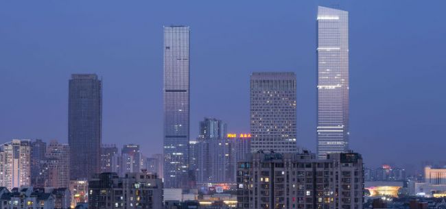 从迪士尼嘴边抢食 融创广州无锡文旅城先后开业