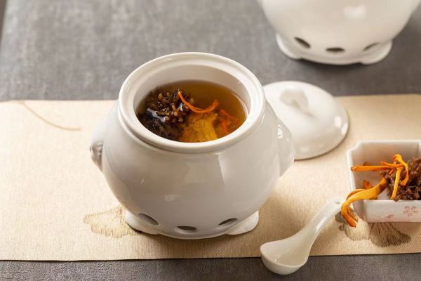 圖7龍爪菌排骨湯58元每位
