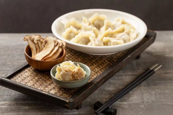圖8鮮松茸餃子38元每兩