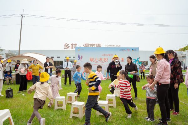 組織踏青春游活動