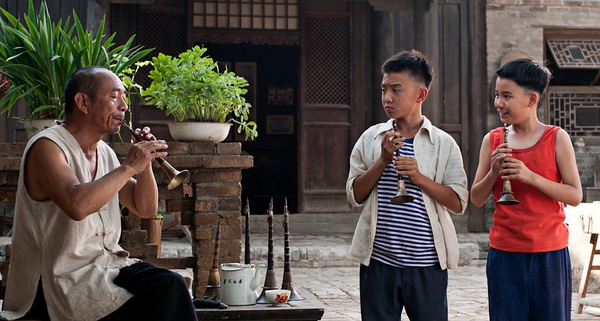 英雄暮年, 百鸟何处朝凤