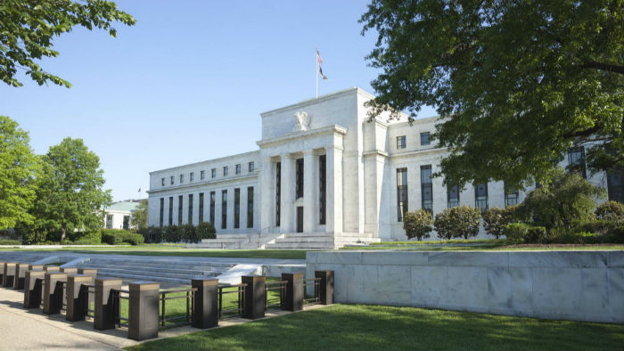 美联储带头松了下刹车后,全球央行正集体转向鸽派