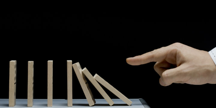 刚泰集团债券违约引连锁反应:银行贷款加速到期 有息债务总量共114.