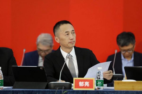 郁亮开启新三年任期 带领万科继续穿越周期 - 经济观察网 - 专业财经新闻网站
